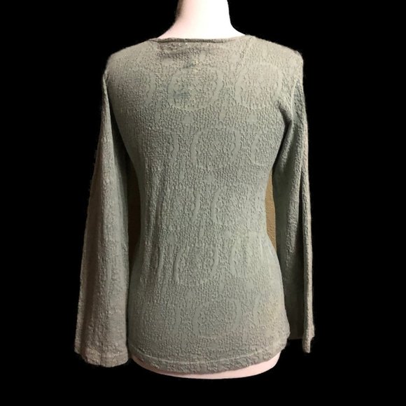 Earth Creations Sage Cotton Bell Sleeve Top - Picture 2 of 5